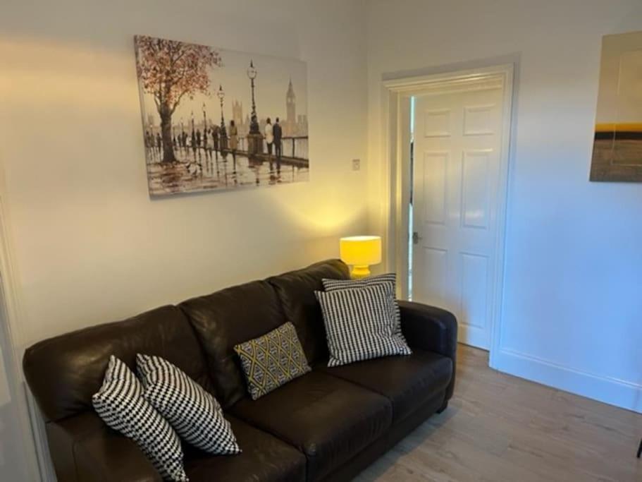 Oakstays Forest Hall Extérieur photo