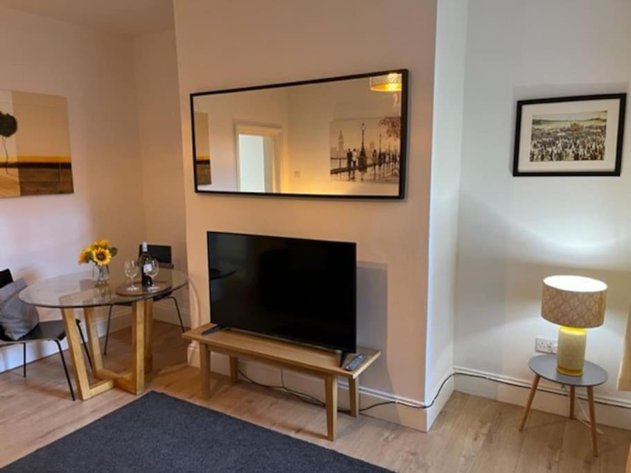 Oakstays Forest Hall Extérieur photo